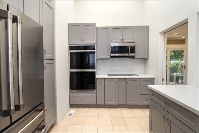 Detail Gallery Image 18 of 43 For 1284 Coronado Dr, Laguna Beach,  CA 92651 - 3 Beds | 2/1 Baths