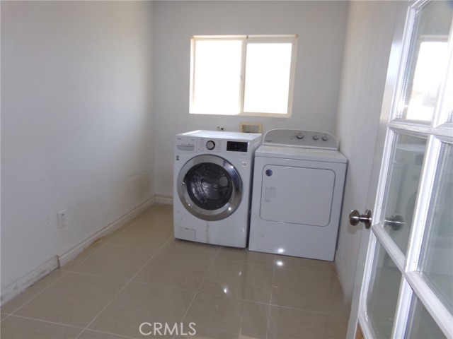 72712 Granite Avenue, 29 Palms CA: https://media.crmls.org/medias/d54e6365-7c56-47d6-95e6-80201042d893.jpg