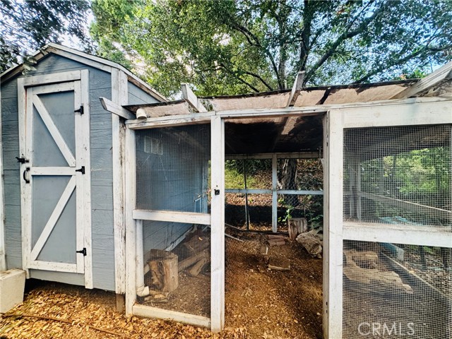 Detail Gallery Image 37 of 44 For 11905 Paso Robles, Granada Hills,  CA 91344 - 4 Beds | 3 Baths