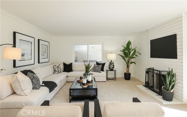 Detail Gallery Image 3 of 19 For 3230 Washington Ave, Costa Mesa,  CA 92626 - 3 Beds | 2 Baths