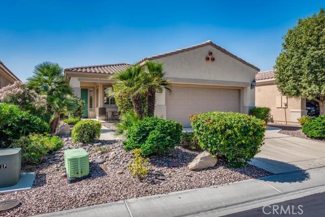 Detail Gallery Image 1 of 1 For 81903 Avenida Bienvenida, Indio,  CA 92203 - 2 Beds | 2 Baths