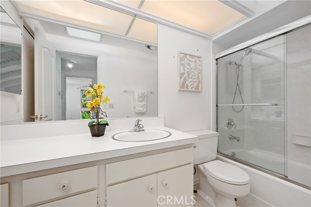 Detail Gallery Image 28 of 40 For 652 via Zapata, Riverside,  CA 92507 - 3 Beds | 2/1 Baths