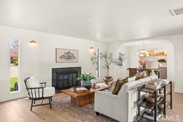 Detail Gallery Image 9 of 50 For 2 Kingston Cir, Chico,  CA 95926 - 3 Beds | 2 Baths