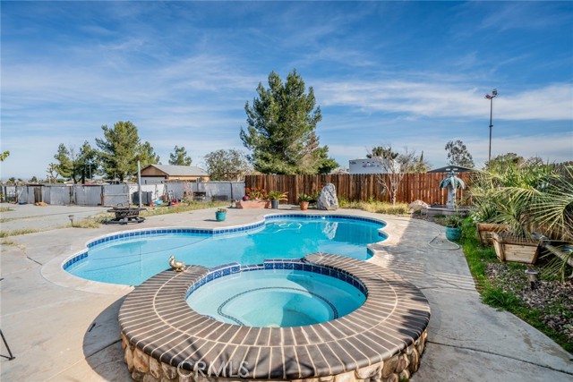 Detail Gallery Image 8 of 43 For 4637 Luna Rd, Phelan,  CA 92371 - 3 Beds | 2 Baths