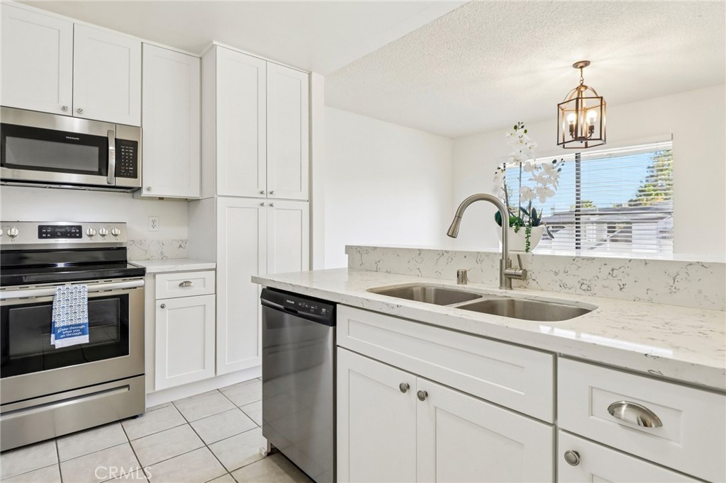 450 W Vermont - photo 15