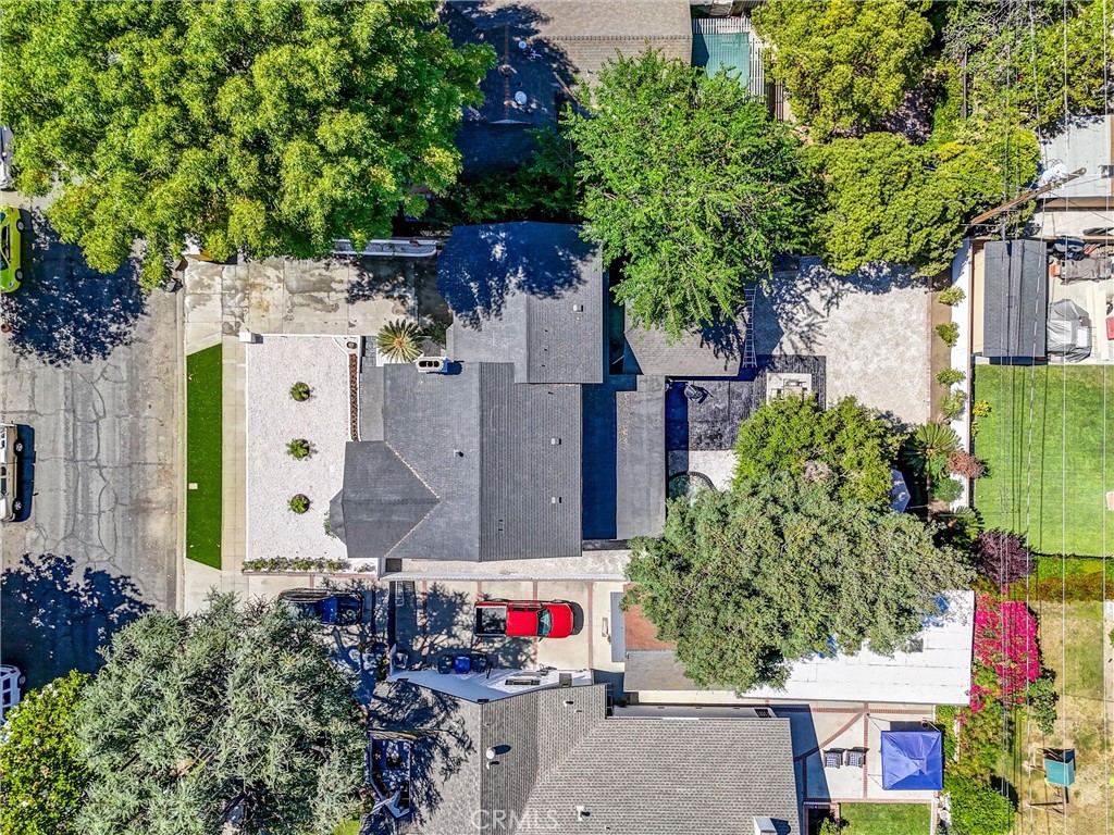 https://media.crmls.org/medias/d5517778-4849-4fdc-beb3-c0cdb822da74.jpg?preset=X-Large