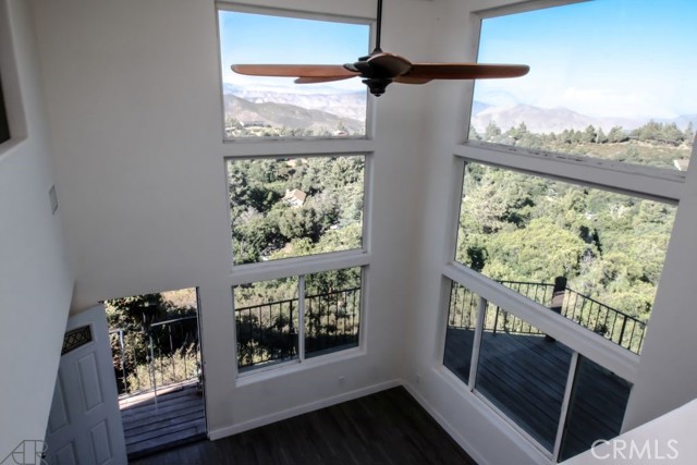 3305 Oakwood Drive, Julian CA: https://media.crmls.org/medias/d552197f-d2f8-47d1-8552-85abfdad928b.jpg