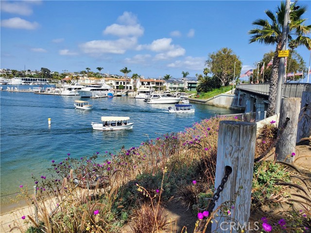 Detail Gallery Image 36 of 41 For 3717 Channel Pl, Newport Beach,  CA 92663 - 4 Beds | 2/1 Baths