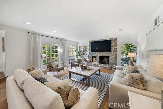 Detail Gallery Image 11 of 64 For 26361 Sorrell Pl, Laguna Hills,  CA 92653 - 7 Beds | 5 Baths