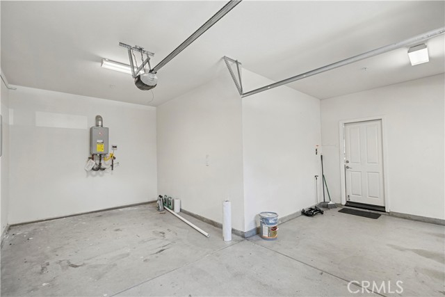 14681 Marist Lane, Chino CA: https://media.crmls.org/medias/d553d024-79d8-451c-81a4-66871b53a7da.jpg