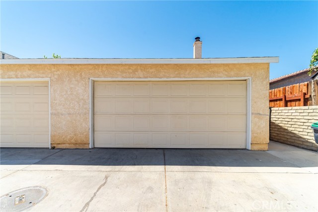 Detail Gallery Image 27 of 27 For 43649 Park Ave, Lancaster,  CA 93534 - 3 Beds | 2/1 Baths