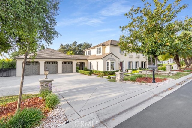 Detail Gallery Image 5 of 75 For 729 Carriage House Dr., Arcadia,  CA 91006 - 5 Beds | 6 Baths