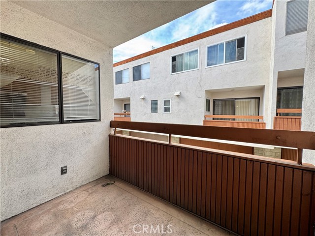 Detail Gallery Image 8 of 22 For 402 S Garfield Ave #15,  Alhambra,  CA 91801 - 3 Beds | 3 Baths