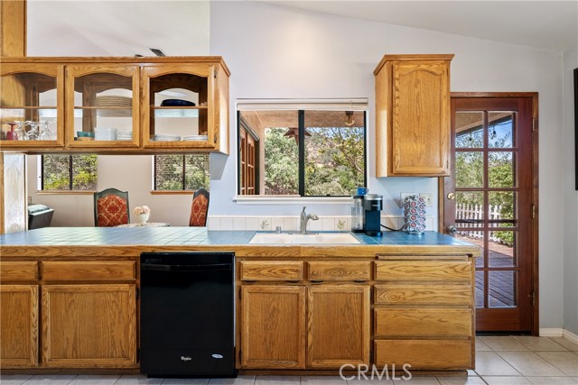 9575 Laurel Road, Atascadero CA: https://media.crmls.org/medias/d556127e-eb96-40ea-9605-599b8dcbfb63.jpg