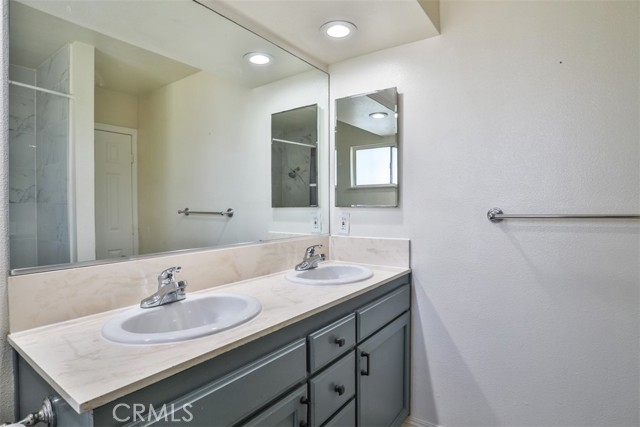 11112 Camellia Avenue, Fountain Valley CA: https://media.crmls.org/medias/d5562f8f-0917-4b37-a44c-5475ad64f4e7.jpg