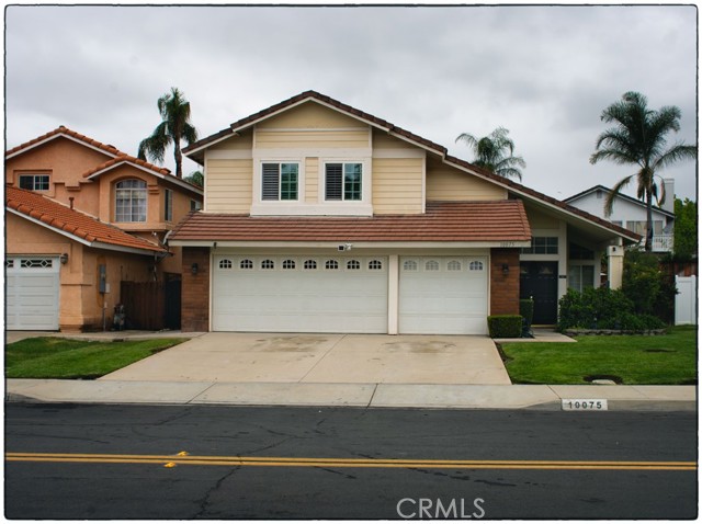 Detail Gallery Image 1 of 26 For 10075 Desert Mallow, Moreno Valley,  CA 92557 - 5 Beds | 3 Baths
