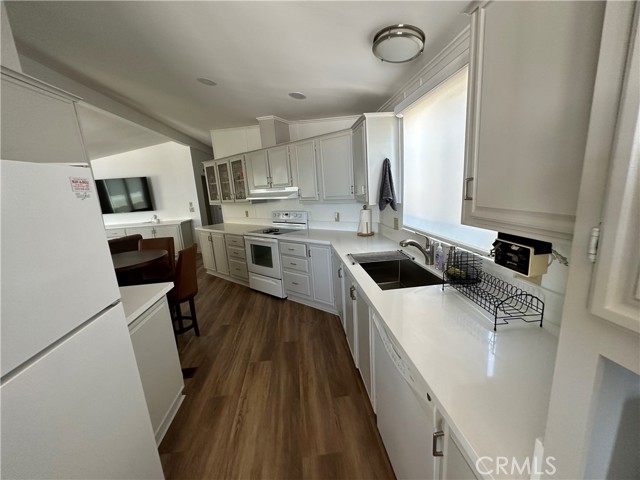 Detail Gallery Image 13 of 18 For 18 Old Mobile Home Park #18,  Needles,  CA 92363 - 2 Beds | 2 Baths