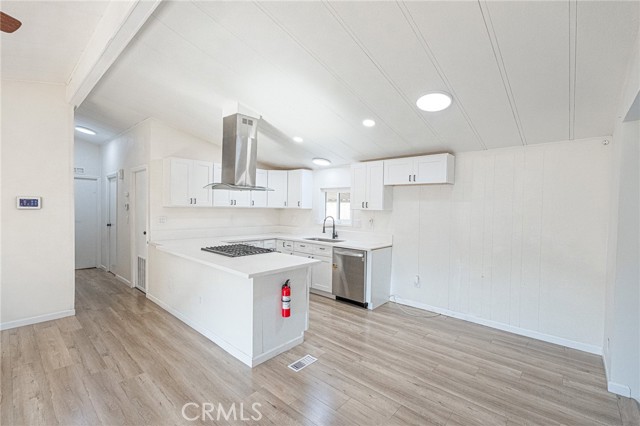 Detail Gallery Image 8 of 46 For 24486 Cornstalk, Wildomar,  CA 92595 - 3 Beds | 2 Baths