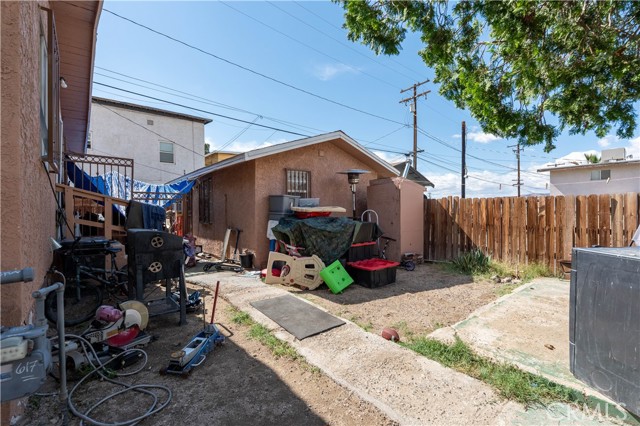 Detail Gallery Image 18 of 26 For 113 E White St, Barstow,  CA 92311 - – Beds | – Baths
