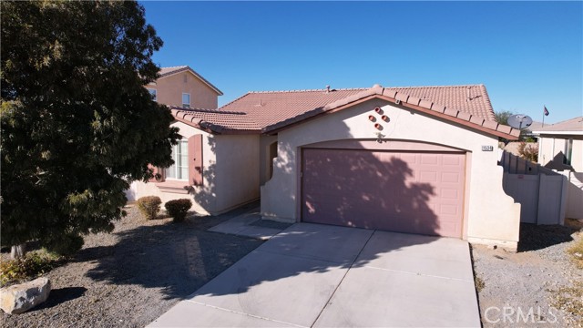 Detail Gallery Image 3 of 30 For 11534 Charm Ln, Adelanto,  CA 92301 - 3 Beds | 2 Baths