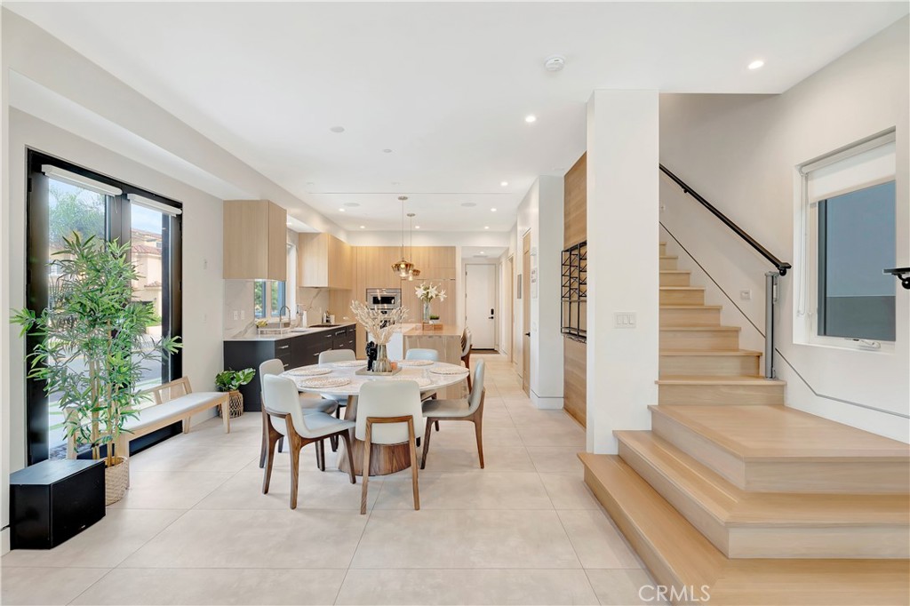 D5580da3 899e 46f5 99e5 Bd8142042407