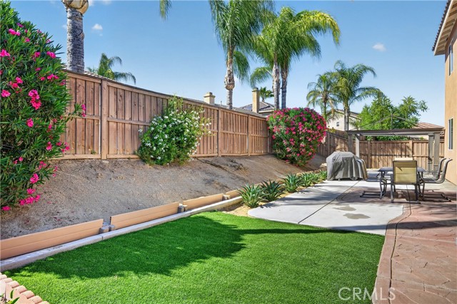 183 La Amistad, Hemet CA: https://media.crmls.org/medias/d55915d1-0393-4193-9018-49f7d4b42527.jpg