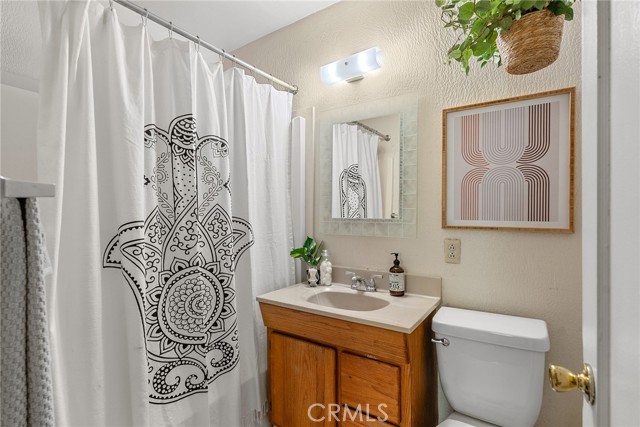 Detail Gallery Image 12 of 28 For 1539 W 5th St, Chico,  CA 95928 - 2 Beds | 2 Baths