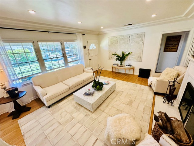 5431 Agnes Avenue, Valley Village CA: https://media.crmls.org/medias/d559d1cc-becd-492d-b104-d604315ea7ce.jpg