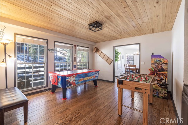 Detail Gallery Image 6 of 64 For 841 Paine Rd, Big Bear Lake,  CA 92315 - 5 Beds | 2/1 Baths