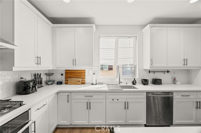 Detail Gallery Image 10 of 45 For 16164 Paddock, Chino,  CA 91708 - 3 Beds | 3/1 Baths