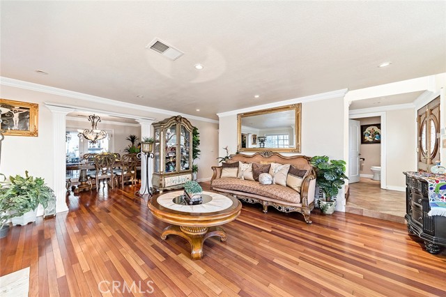 Detail Gallery Image 2 of 22 For 1704 Pass and Covina Rd, West Covina,  CA 91792 - 4 Beds | 2/1 Baths