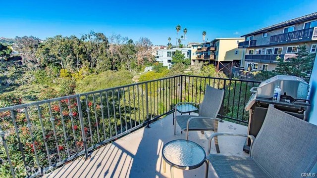 Detail Gallery Image 25 of 26 For 238 Unit a Avenida Montalvo a,  San Clemente,  CA 92672 - 3 Beds | 3/1 Baths