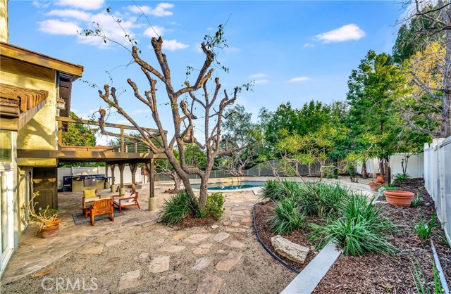 23216 Park Esperanza, Calabasas CA: https://media.crmls.org/medias/d55b1e72-54c6-4790-9c3a-b6aebcd941e2.jpg