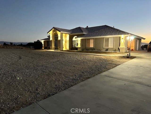 Detail Gallery Image 5 of 35 For 11604 Itoya Vista St, Apple Valley,  CA 92308 - 3 Beds | 2/1 Baths