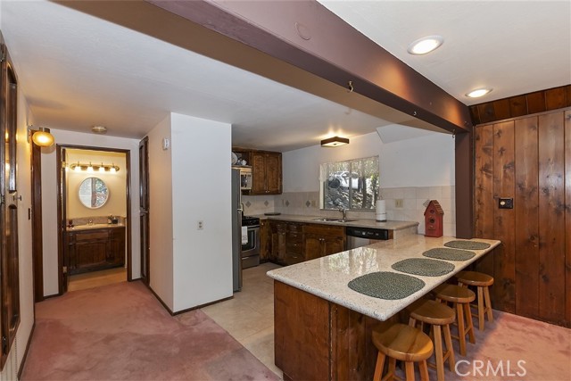 Detail Gallery Image 12 of 40 For 781 Nadelhorn Dr, Lake Arrowhead,  CA 92352 - 4 Beds | 2 Baths