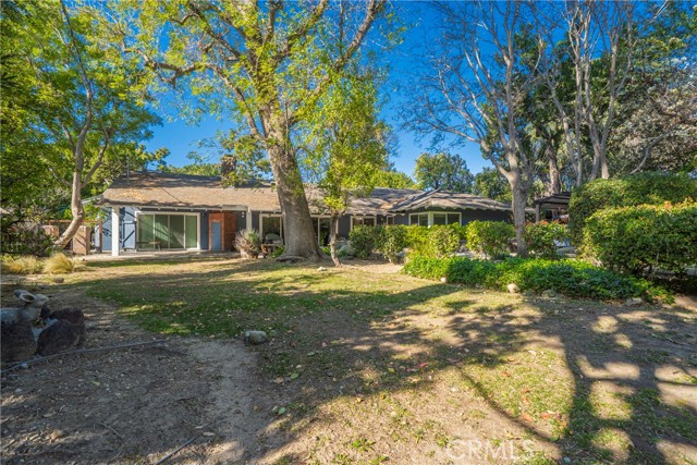 Detail Gallery Image 24 of 33 For 9356 Beckford, Northridge,  CA 91324 - 4 Beds | 3 Baths