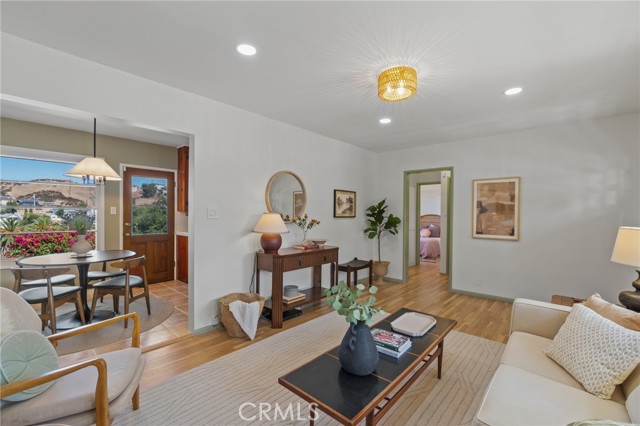 Detail Gallery Image 10 of 50 For 1901 Phillips Way, Los Angeles,  CA 90042 - 2 Beds | 1 Baths