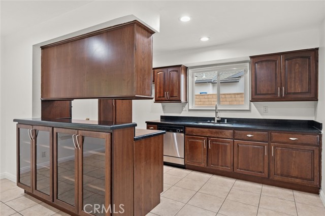 Detail Gallery Image 14 of 44 For 572 E Ghent St, San Dimas,  CA 91773 - 3 Beds | 2 Baths