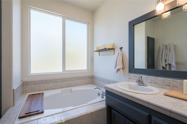 Detail Gallery Image 19 of 54 For 320 Apple Blossom Ln, Templeton,  CA 93465 - 3 Beds | 2/1 Baths