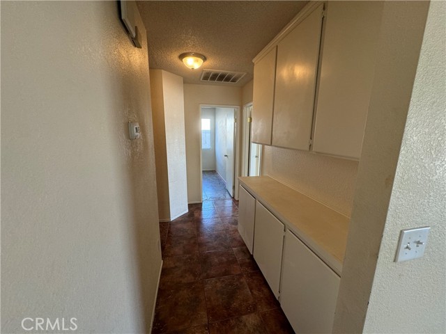 Detail Gallery Image 17 of 53 For 6133 Katrina Pl, Palmdale,  CA 93552 - 4 Beds | 2 Baths