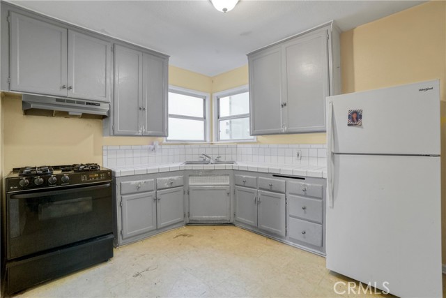 Detail Gallery Image 17 of 49 For 10807 Compton Ave, Los Angeles,  CA 90059 - – Beds | – Baths