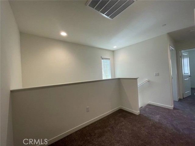 Detail Gallery Image 8 of 16 For 12712 Ironstone Way, Moreno Valley,  CA 92555 - 3 Beds | 2/1 Baths