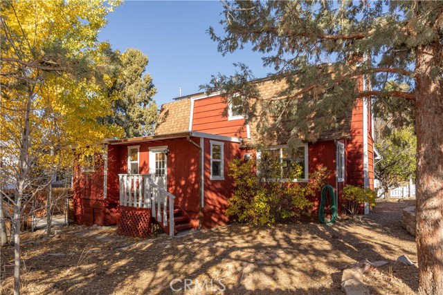 Detail Gallery Image 2 of 51 For 1063 H Ln, Big Bear City,  CA 92314 - 3 Beds | 2 Baths