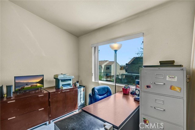 Detail Gallery Image 11 of 41 For 37230 45th St E, Palmdale,  CA 93552 - 4 Beds | 3 Baths