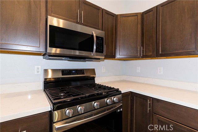 Detail Gallery Image 7 of 21 For 1580 Carl Ct, Red Bluff,  CA 96080 - 3 Beds | 2/1 Baths