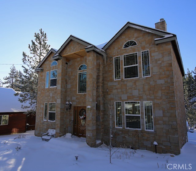 Detail Gallery Image 3 of 44 For 1226 Fox Farm Rd, Big Bear City,  CA 92314 - 4 Beds | 2/1 Baths