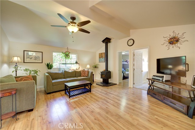 4887 Arizona Avenue, Atascadero CA: https://media.crmls.org/medias/d5611160-ba8c-4da1-9136-405ee918fa46.jpg