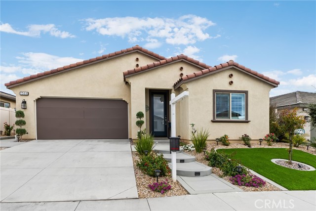 Detail Gallery Image 1 of 39 For 1566 Park Haven Dr, Beaumont,  CA 92223 - 3 Beds | 2/1 Baths