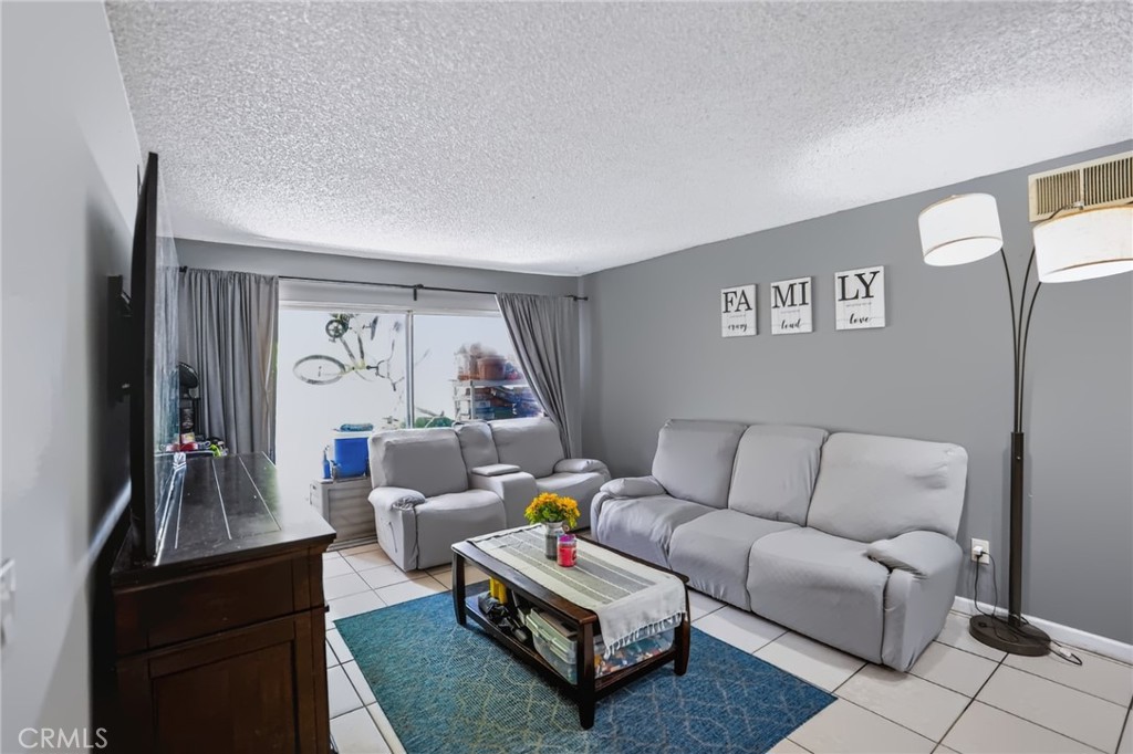1101 W Macarthur Blvd #157