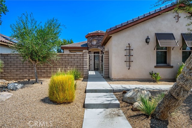 73810 Cezanne Drive, Palm Desert CA: https://media.crmls.org/medias/d5623104-f55d-40ed-a2c1-ab492ed7c4c6.jpg